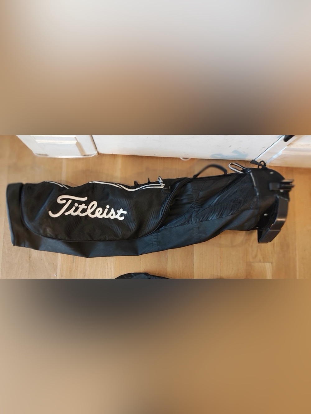Titleist Black and White Golf Carry Bag Strap Included